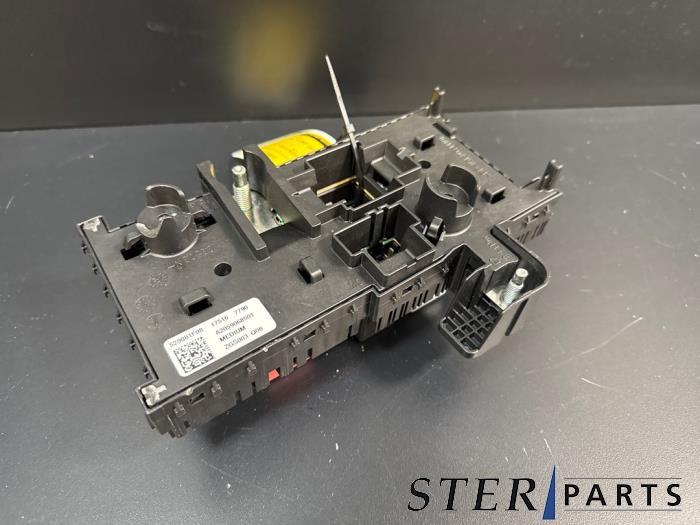 Zekeringkast van een Mercedes C-Klasse, Auto-onderdelen, Elektronica en Kabels, Mercedes-Benz, Gebruikt, 3 maanden garantie, Ophalen of Verzenden