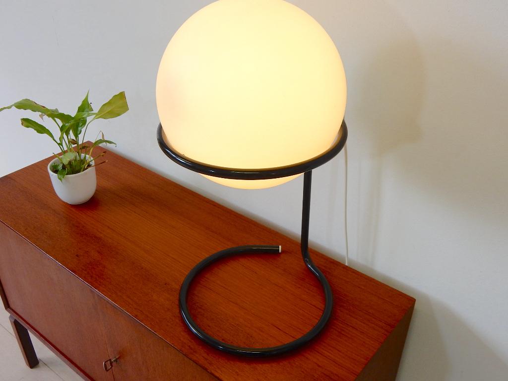 vintage tafellamp dressoir lamp jaren 60 / 70 bol melkglas, Verzamelen, Retro, Ophalen of Verzenden, Huis en Inrichting