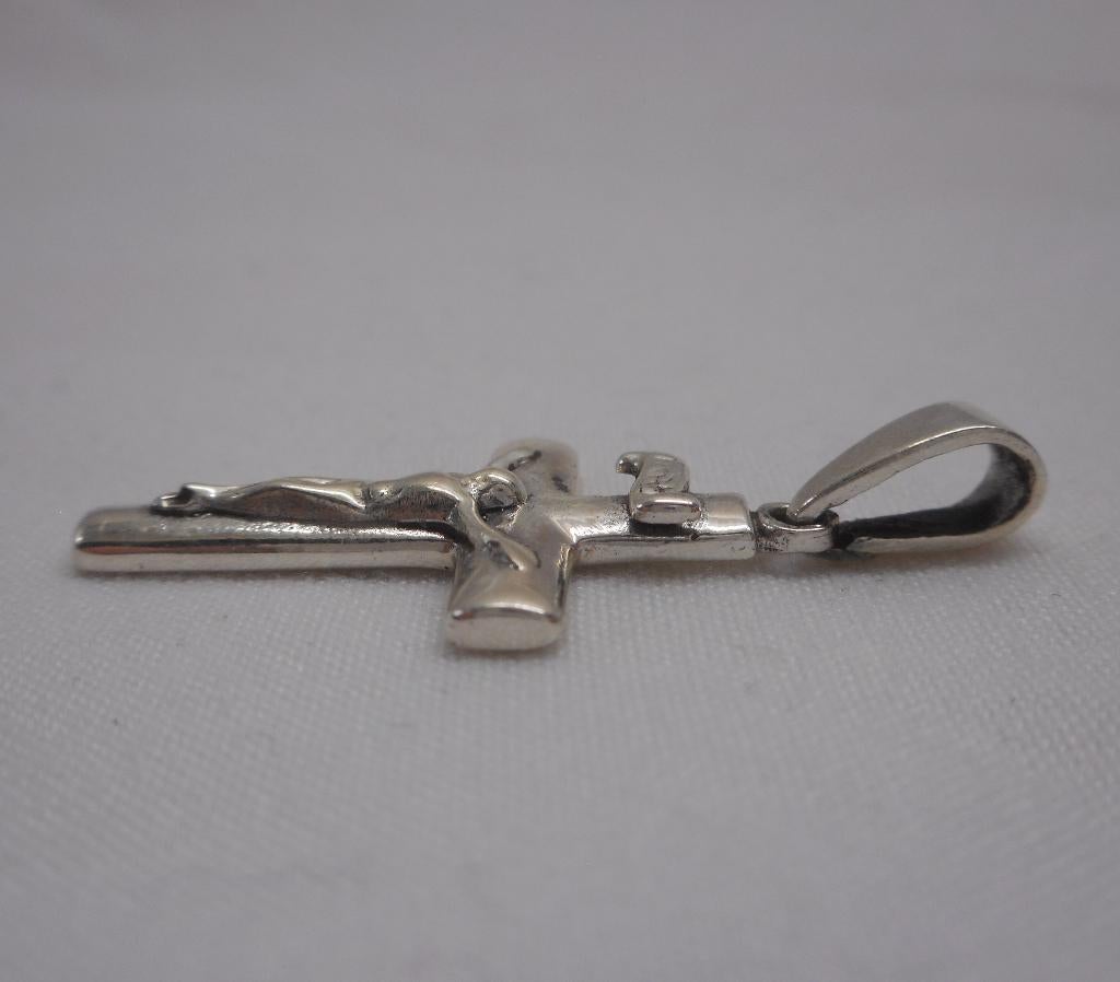 Zilveren kruis hanger met Jezus nr.124, Verzenden, Zo goed als nieuw, Kruis of Symbool, Zilver