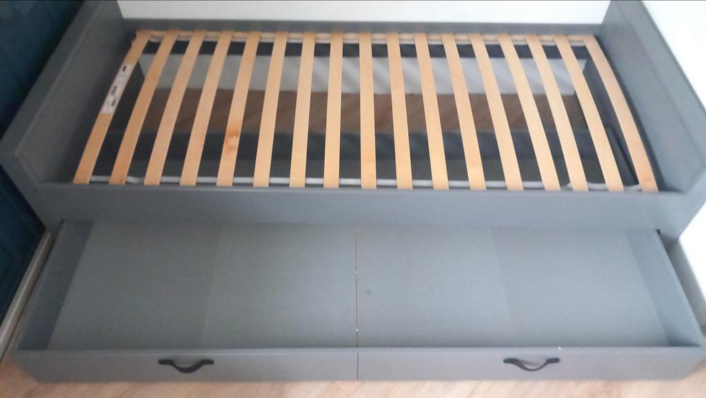 Woood Dennis bed met opbergladen - Grijs, Gebruikt, 90 cm, Eenpersoons, Ophalen of Verzenden