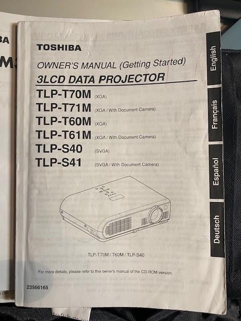 toshiba beamer lcd type tlp-t60m incl.toebehoren, Audio, Tv en Foto, Beamers, Toshiba, Ophalen of Verzenden, Zo goed als nieuw