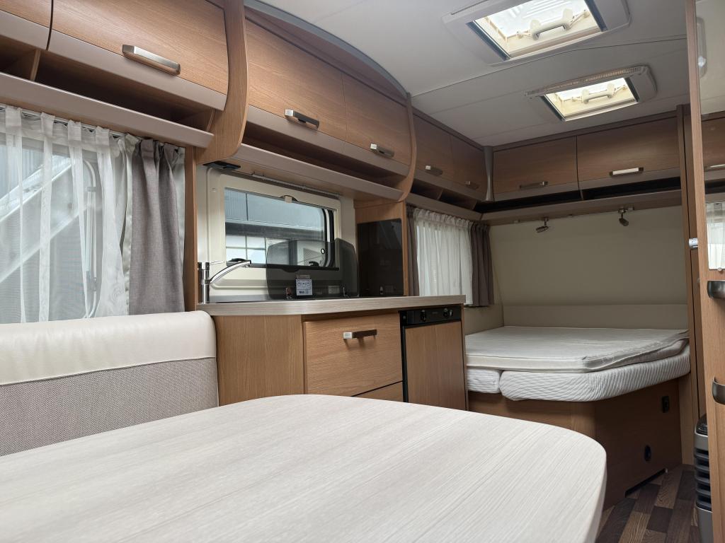 Knaus Sport, Nieuwstaat, Fransbed, Rondzit, Zondag open!!, Ringverwarming, Rondzit, Bedrijf, Overige typen