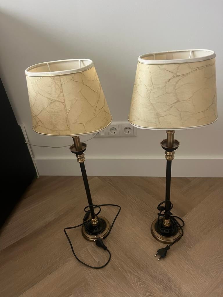 Twee schemerlampen, Huis en Inrichting, Ophalen of Verzenden, Gebruikt, Metaal, 50 tot 75 cm