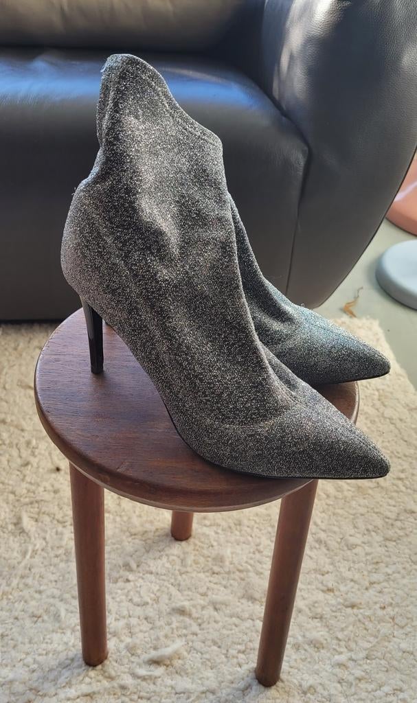 Zilveren laarsjes maat 41. Merk JV, Ophalen of Verzenden, Zo goed als nieuw, Overige kleuren