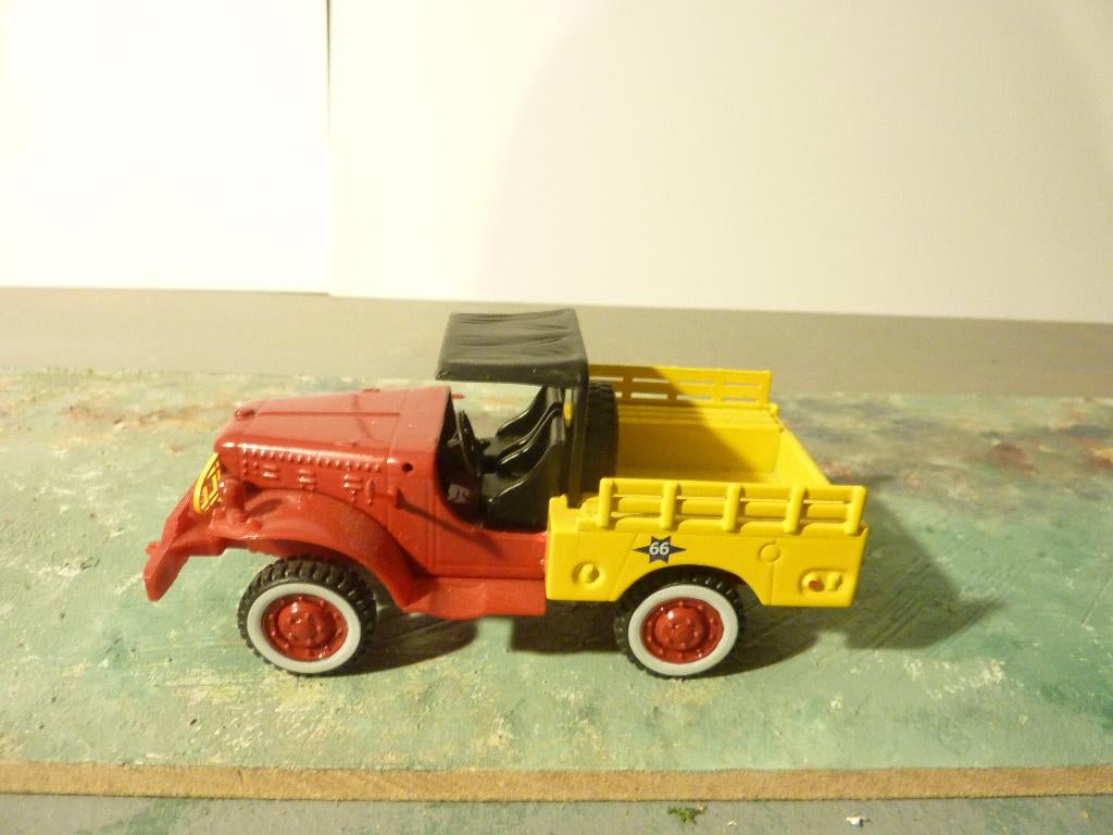 Miniatuurauto circus Pinder, Ophalen of Verzenden, Zo goed als nieuw, Auto, Overige merken
