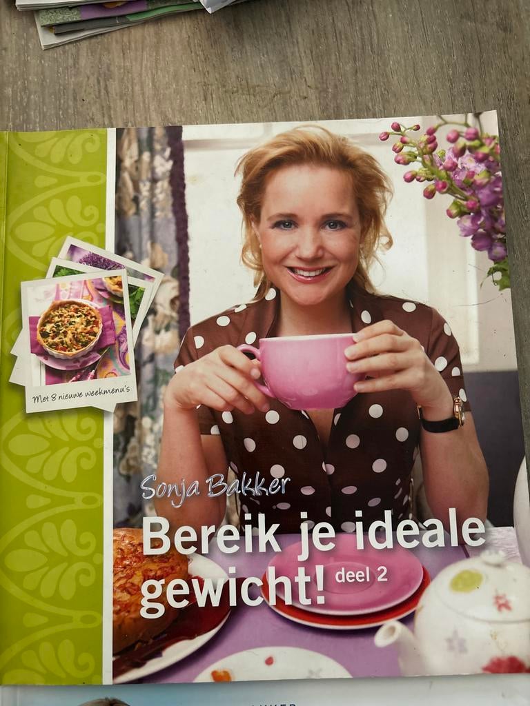 2 Sonja Bakker dieetboeken met recepten, Boeken, Ophalen of Verzenden, Zo goed als nieuw, Dieet en Voeding