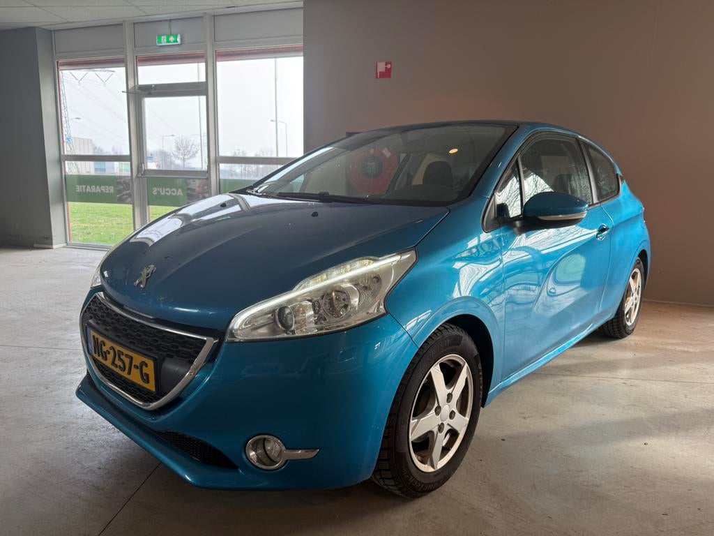 Peugeot 208 1.2 VTI 60KW/82PK 3-D 2012 Blauw Airco/Onderhoud, Auto's, Voorwielaandrijving, Euro 5, Stof, Blauw