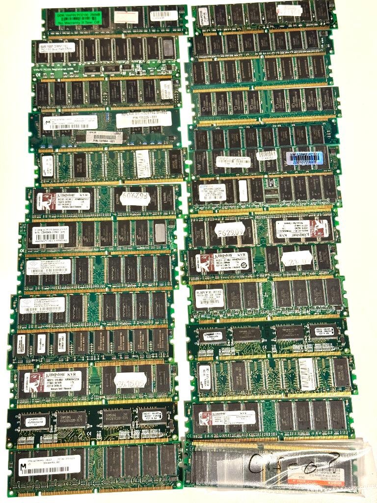Hele verzameling geheugenchips, Computers en Software, RAM geheugen, Ophalen of Verzenden, DDR2, Desktop, Gebruikt