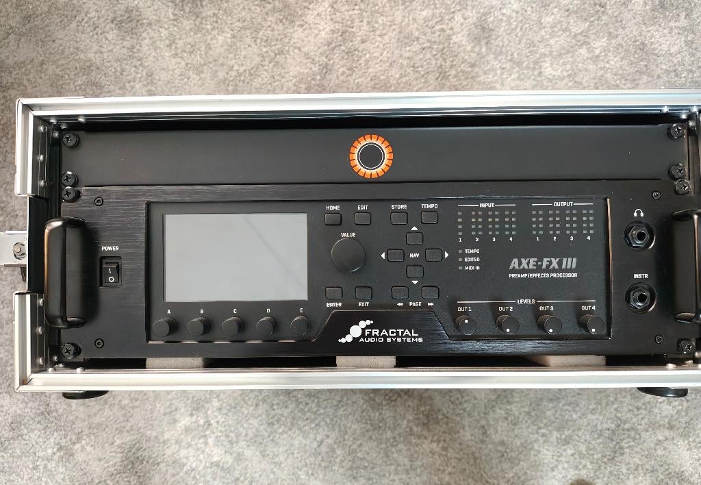 Fractal Axe FX III Multi effectprocessor, Muziek en Instrumenten, Effecten, Zo goed als nieuw, Volume, Multi-effect, Ophalen