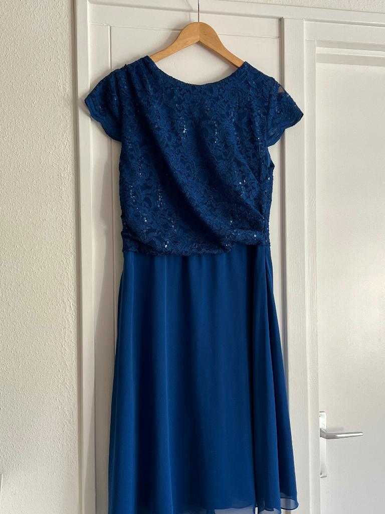 Cocktail jurk Swing mt 40, Blauw, Zo goed als nieuw, Swing, Onder de knie