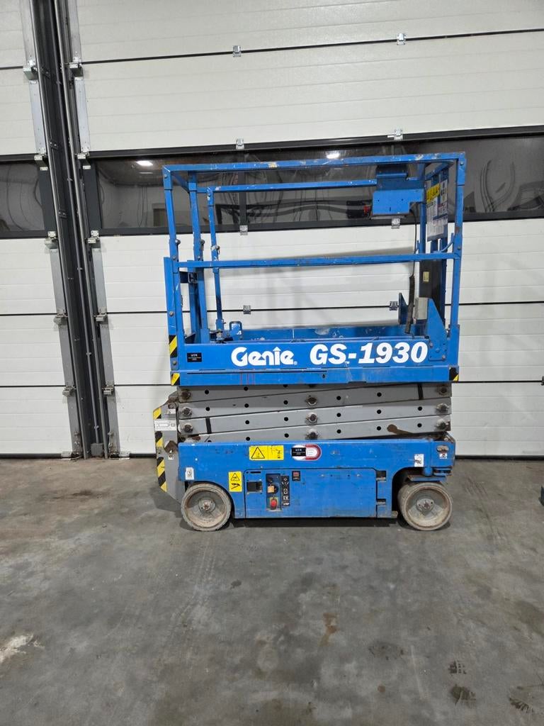 Genie GS 1930 8 meter schaarhoogwerker, Ophalen of Verzenden, Gebruikt, Overige typen, 5 meter of hoger