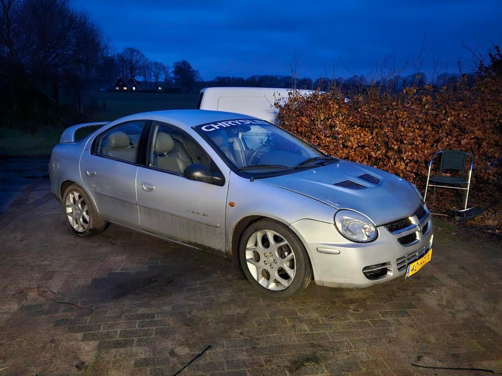 Chrysler Neon 2.0 I 16V 2001 Grijs, 450 kg, 1145 kg, 4 cilinders, 133 pk