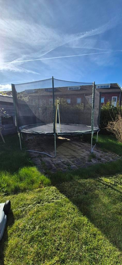Grote trampoline met veiligheidsnet, Ophalen