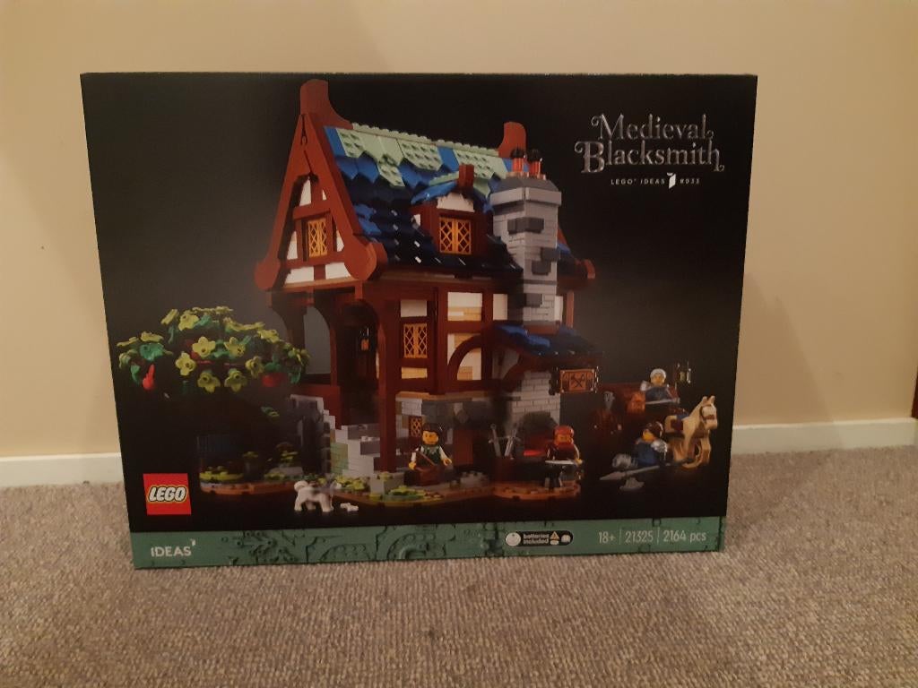 Lego 21325 Blacksmith, Ophalen of Verzenden, Nieuw, Complete set, Lego
