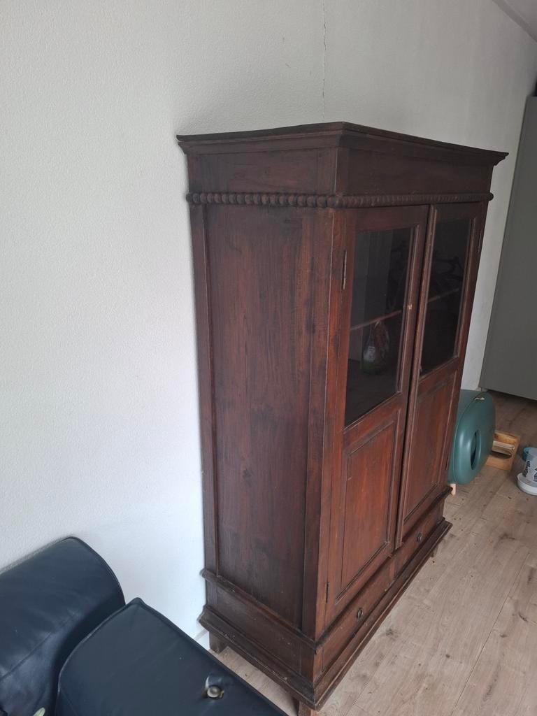 Teak houten kast., Ophalen