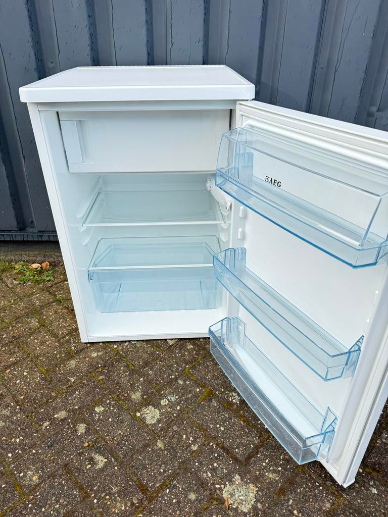 AEG tafelmodel koelkast in perfecte conditie! 6 maanden oud, Ophalen of Verzenden