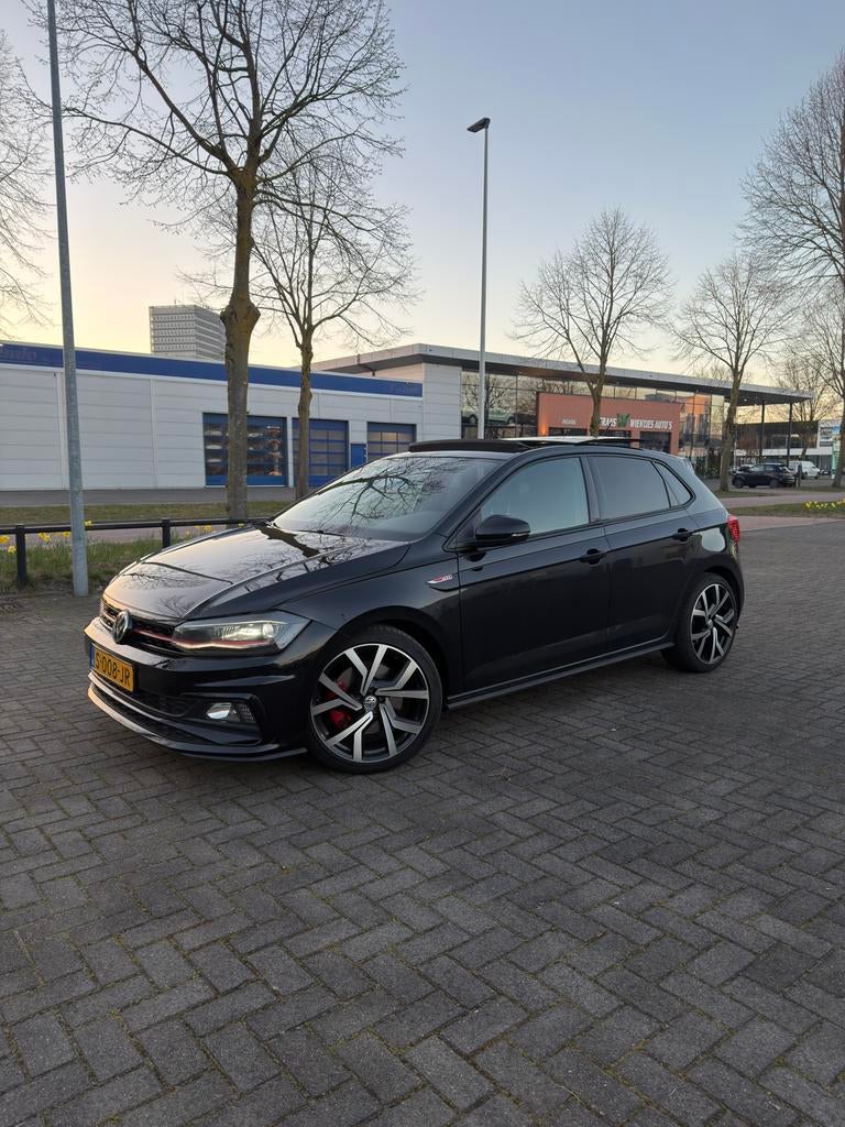 Volkswagen Polo GTI 2.0 TSI|Pano|Virtual|Carplay|Camera|, Stof, Zwart, 4 cilinders, 1984 cc