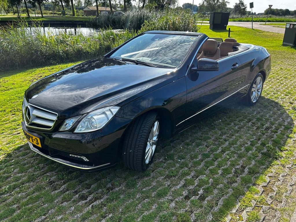 Mercedes E350 Cabrio V6 292pk ACC Vol opties leer Schadevrij, Auto's, Automaat, Navigatiesysteem, Achterwielaandrijving, 1800 kg