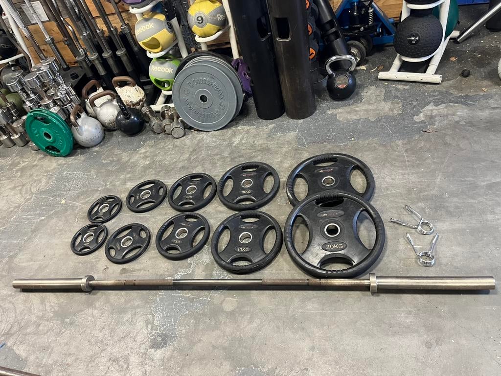 Olympische halter stang met Lifemaxx 77,5 kg schijven, Sport en Fitness, Fitnessmaterialen, Ophalen, En stang, Lifemaxx, Halterset