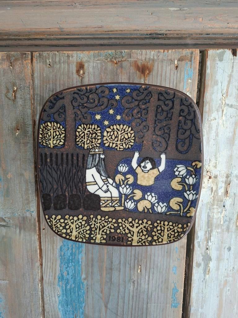 Fins jaarwandbordje ( arabia kalevala), Antiek en Kunst, Ophalen of Verzenden