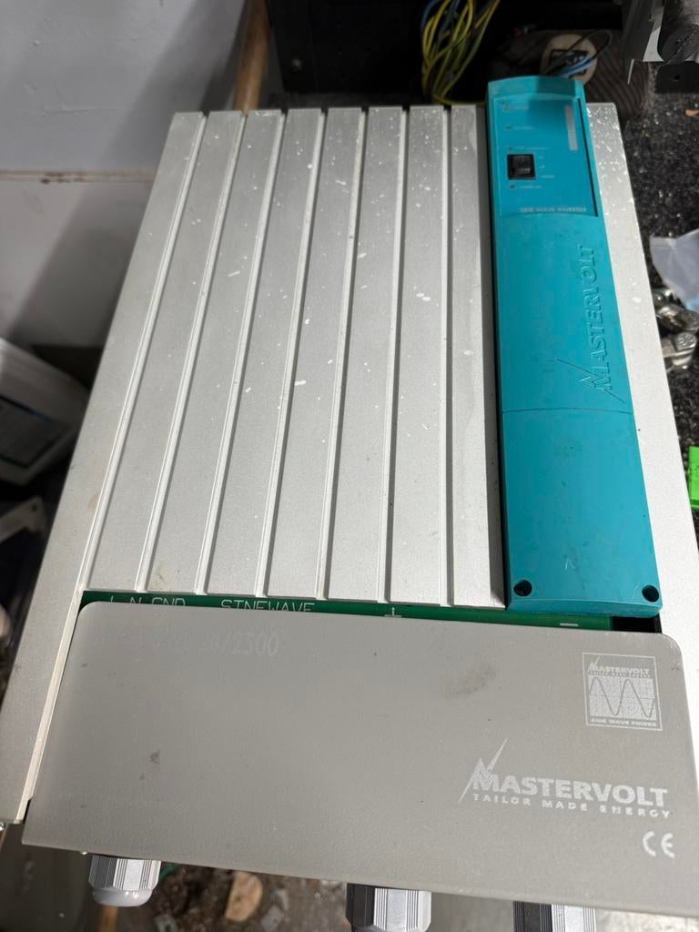 Mastervolt omvormer 24/2500, Ophalen, Motor en Techniek, Zeilboot of Motorboot
