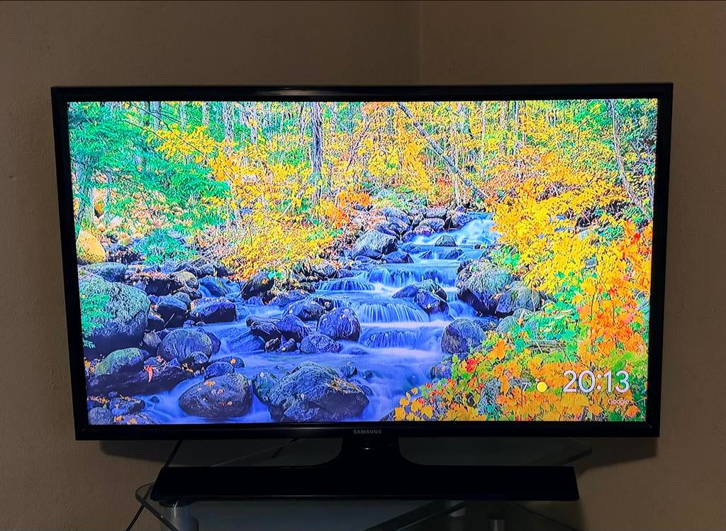 Samsung 28 inch LED TV Full HD T28E310EW – HDMI voorzijde, 50 Hz, Ophalen of Verzenden, Samsung, Gebruikt