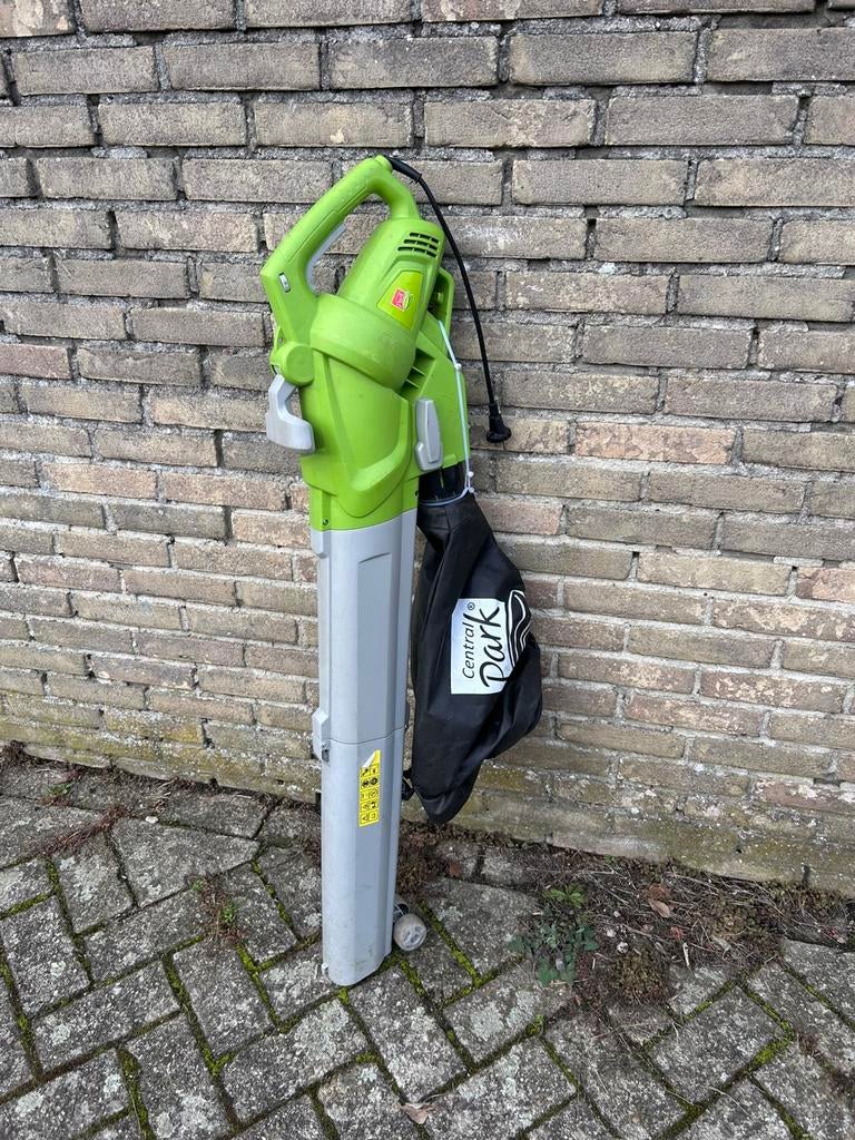 Bladzuiger, Ophalen, Zo goed als nieuw, Elektrisch, Met opvangzak