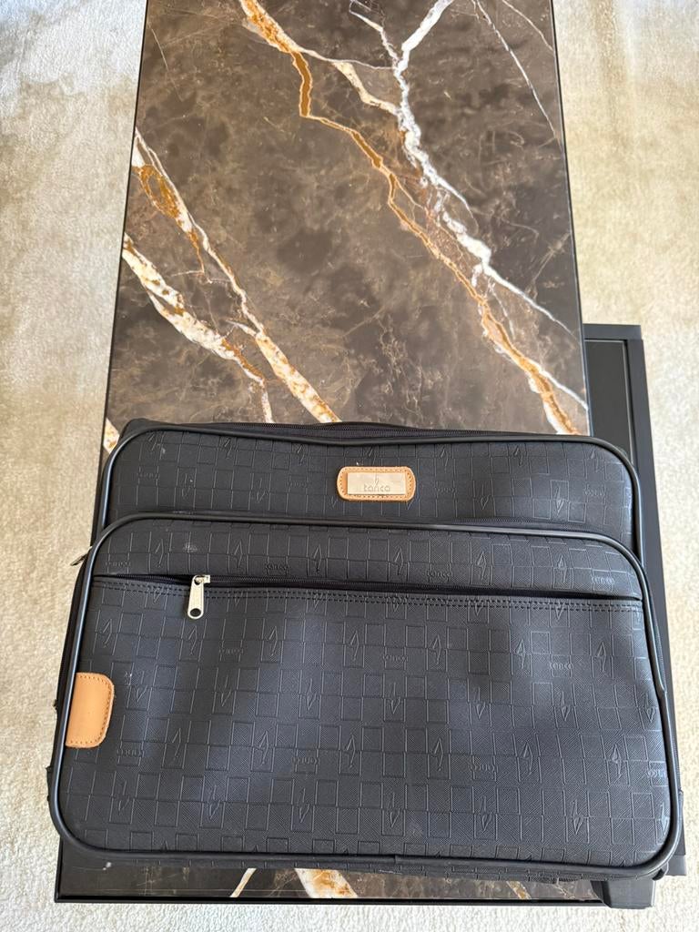 Koffer met wieltjes, Ophalen of Verzenden, Zo goed als nieuw, Hard kunststof, Wieltjes