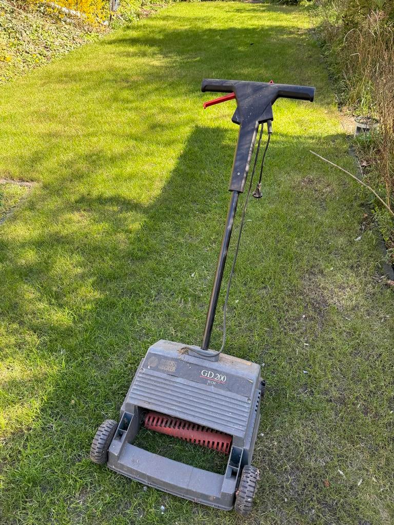 Black & Decker Verticuteermachine 380W - Made in Engeland, Ophalen of Verzenden, Gebruikt, Elektrisch