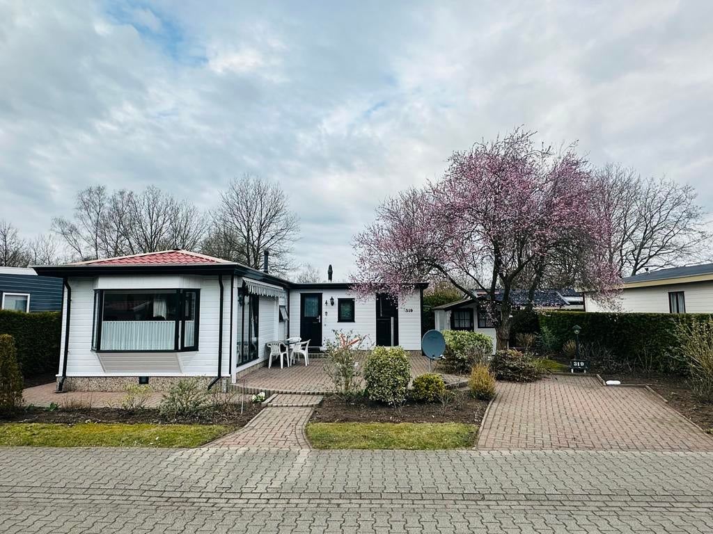 Chalet te koop!, In bos, 2 slaapkamers, Chalet, Bungalow of Caravan, Eigenaar