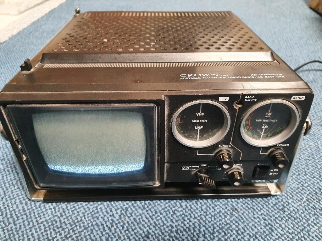 Crown draagbare zwart wit  TV en FM AM radio, Ophalen of Verzenden, Gebruikt, Minder dan 40 cm, Overige merken