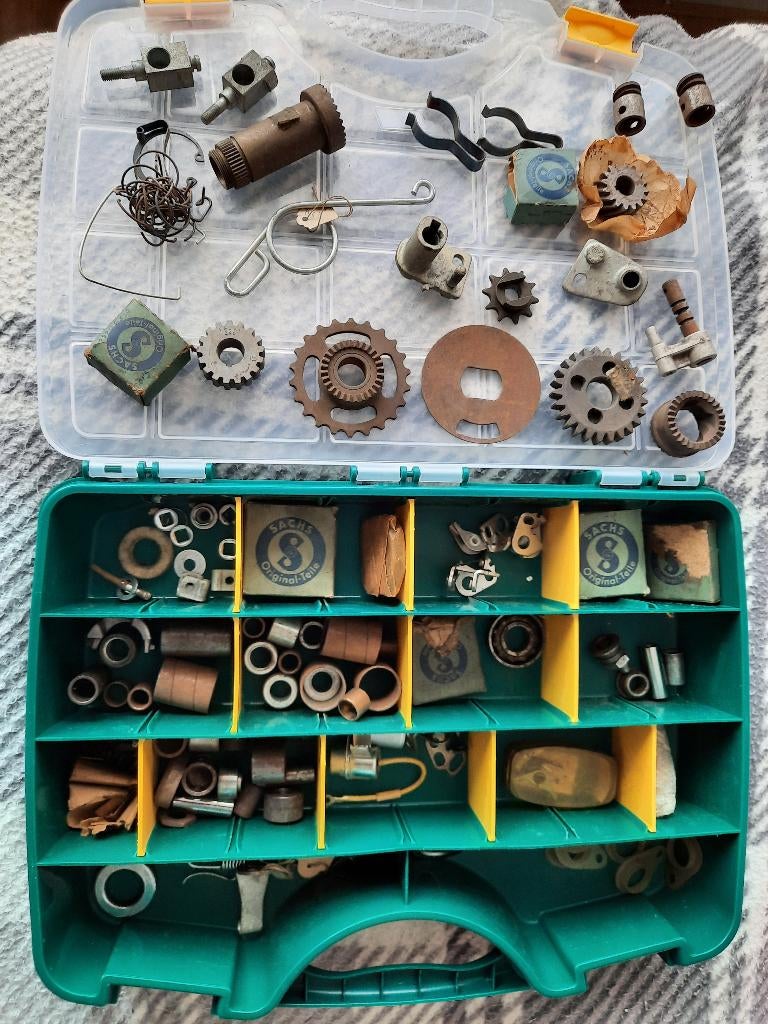 N.O.S partijtje sachs en berini ??? onderdelen, Fietsen en Brommers, Ophalen, Nieuw, Blok, Overige merken