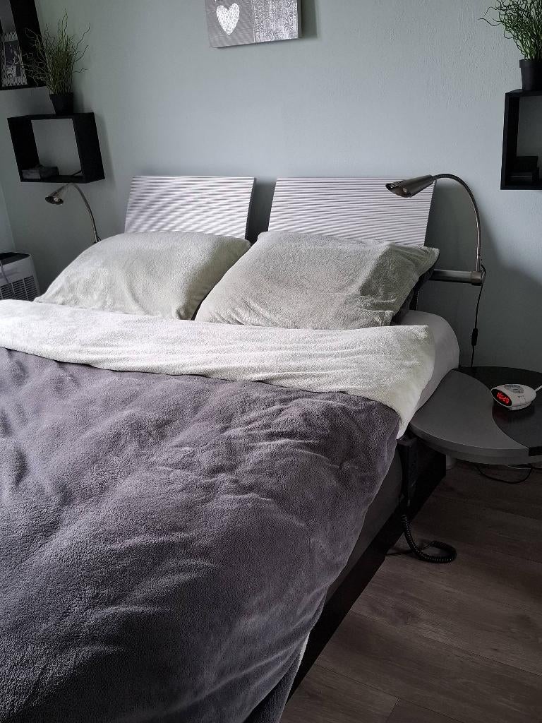 2 persoons elektrisch bed, Huis en Inrichting, Slaapkamer | Bedden, Ophalen, Overige materialen, Verstelbaar, Tweepersoons