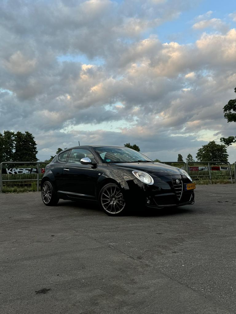 Alfa Romeo MiTo 1.4 Turbo 175PK 2008 Zwart, Auto's, Alfa Romeo, Voorwielaandrijving, 15 km/l, 4 cilinders, 400 kg
