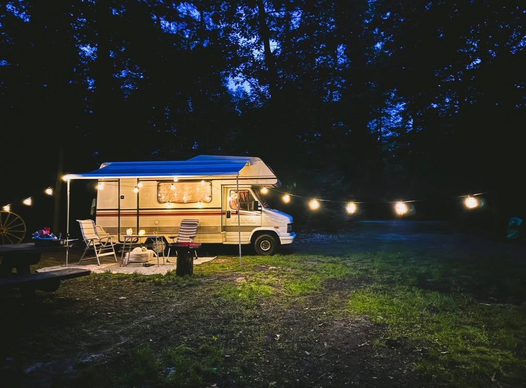 Vintage camper met ziel  voor wie wil vertragen & verbinden, Caravans en Kamperen, Chemisch toilet, Alkoof, Ringverwarming, Fiat