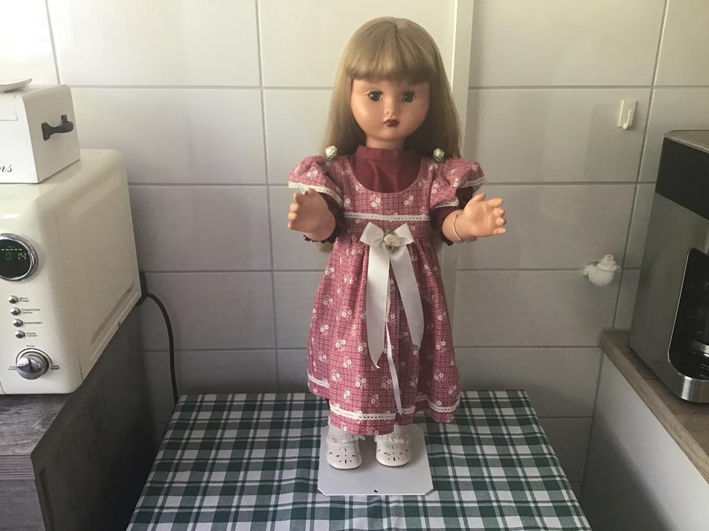 Vintage Bella pop, 60 cm, met originele kleding, Kinderen en Baby's, Speelgoed | Poppen, Gebruikt, Overige typen, Ophalen of Verzenden