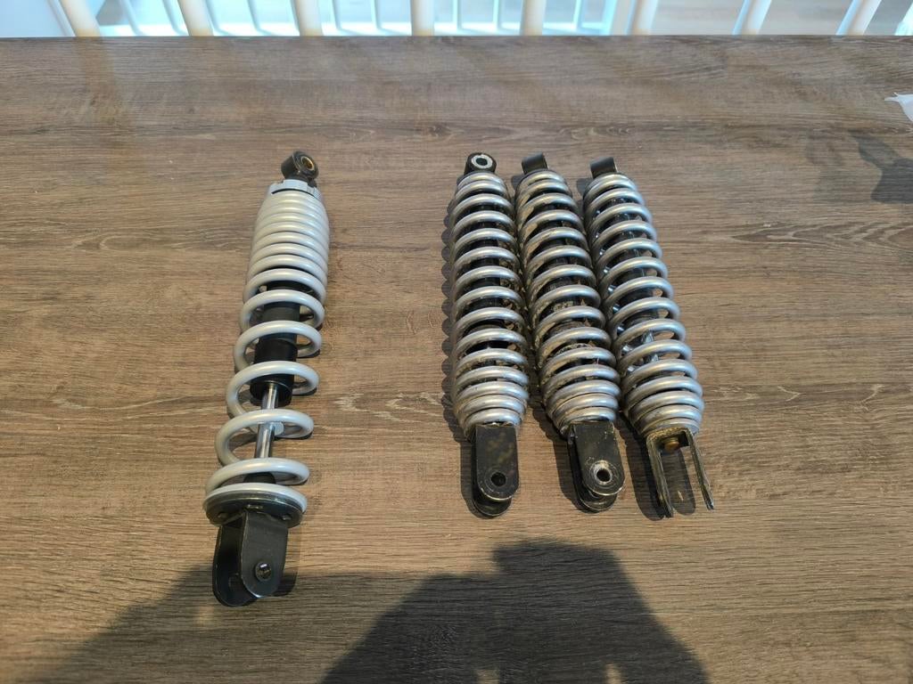 NIEUW NOS Originele Malaguti F15 F12 Achterveer Grijs, Ophalen of Verzenden, Nieuw, Overige merken