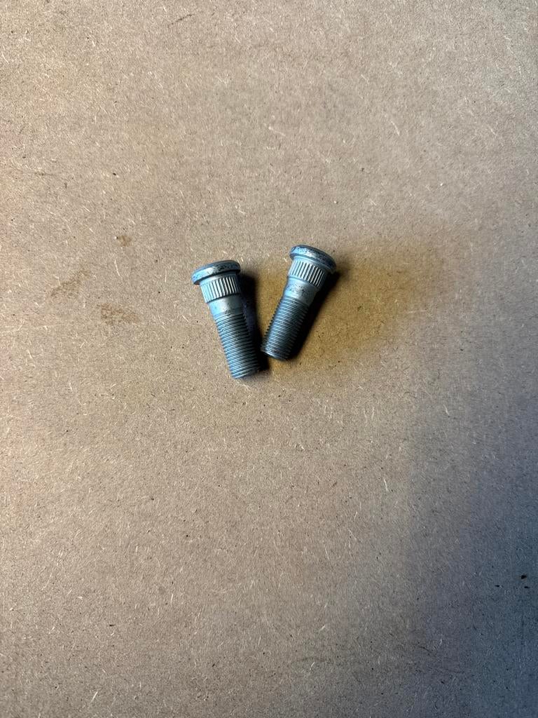Wielbouten / Studs voor Infiniti FX, Auto-onderdelen, Ophalen of Verzenden, Gebruikt, Universele onderdelen