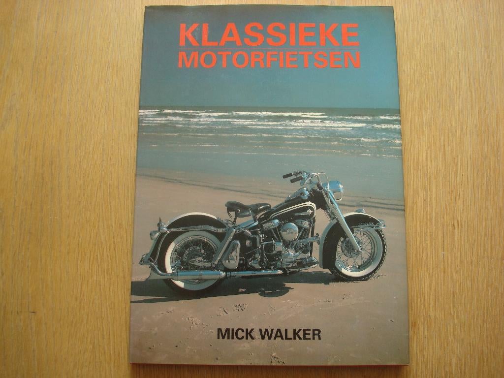 Boek Klassieke motorfietsen, Ophalen of Verzenden, Zo goed als nieuw, Merk of Model