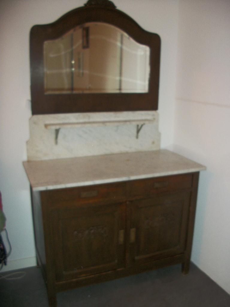 te koop 2 antieke kasten, Ophalen