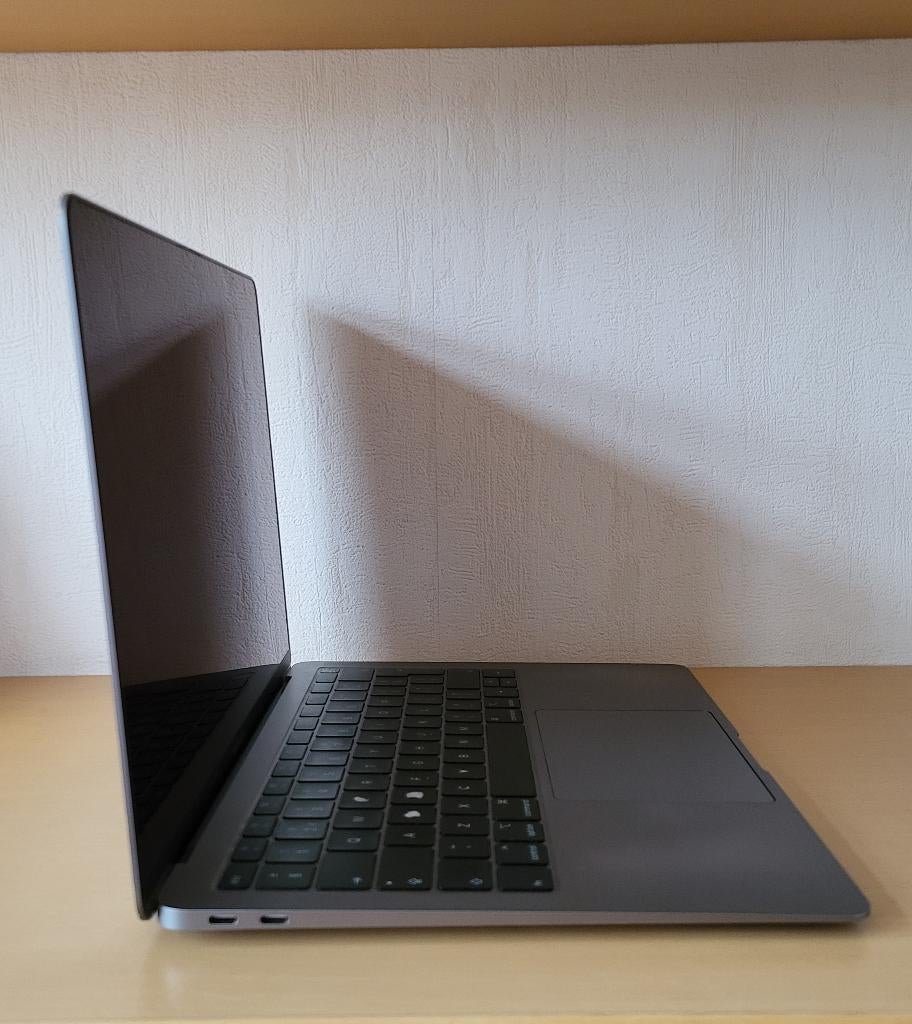 mooie MacBook Air 13" - kleur Space Grey - in nette staat, Computers en Software, Apple Macbooks, Gebruikt, MacBook Air, 13 inch