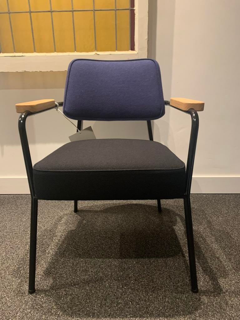 Direction Chair — Jean Prouvé, Vitra (blauw/zwart), Ophalen, -, Blauw, -