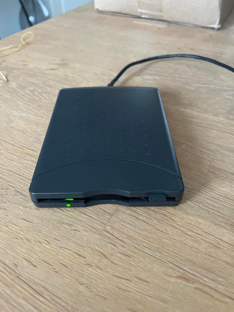 NEC USB Floppy Disk Drive UF0002 - Extern, Gebruikt, Ophalen of Verzenden, Windows, Extern