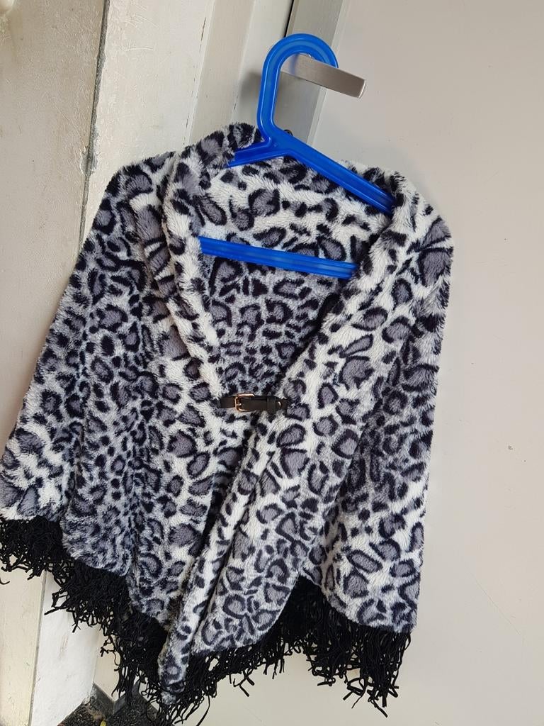 Poncho omslagdoek stola meiden dames one size, Kleding | Dames, Ophalen of Verzenden, Zo goed als nieuw