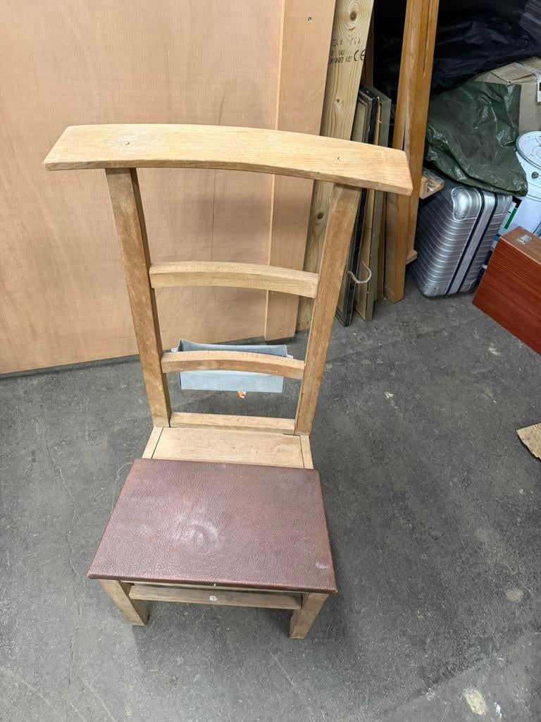 Mooie bidstoeltjes, Ophalen