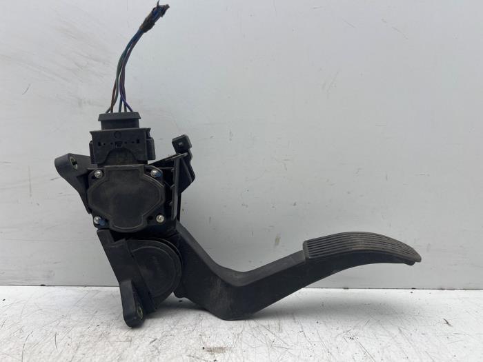 Gaspedaal van een Mercedes Sprinter, Gebruikt, -, Ophalen of Verzenden, -