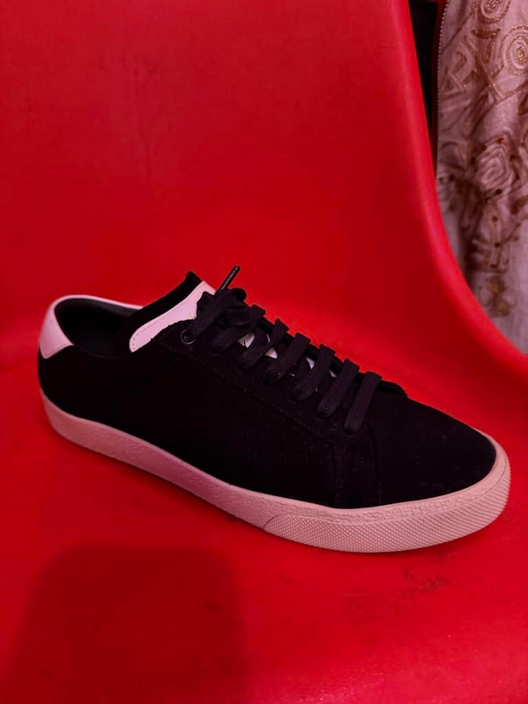 Saint Laurent Paris, Zwart, Ophalen of Verzenden, Sneakers of Gympen, Zo goed als nieuw