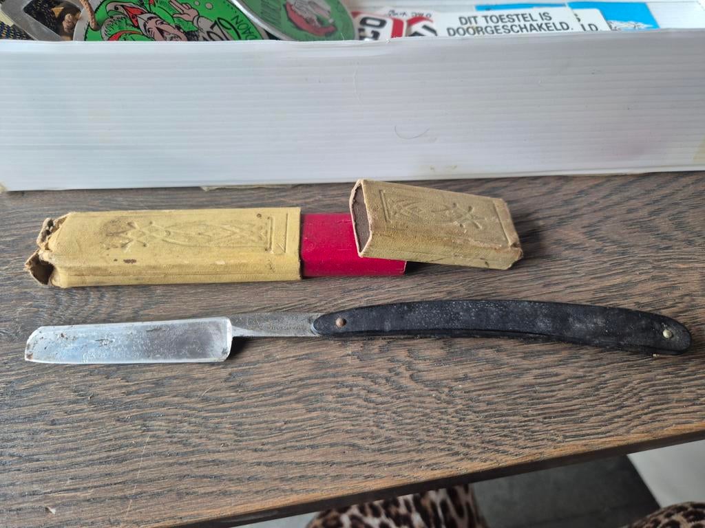 Antiek Scheermes met Doosje, Antiek en Kunst, Ophalen of Verzenden