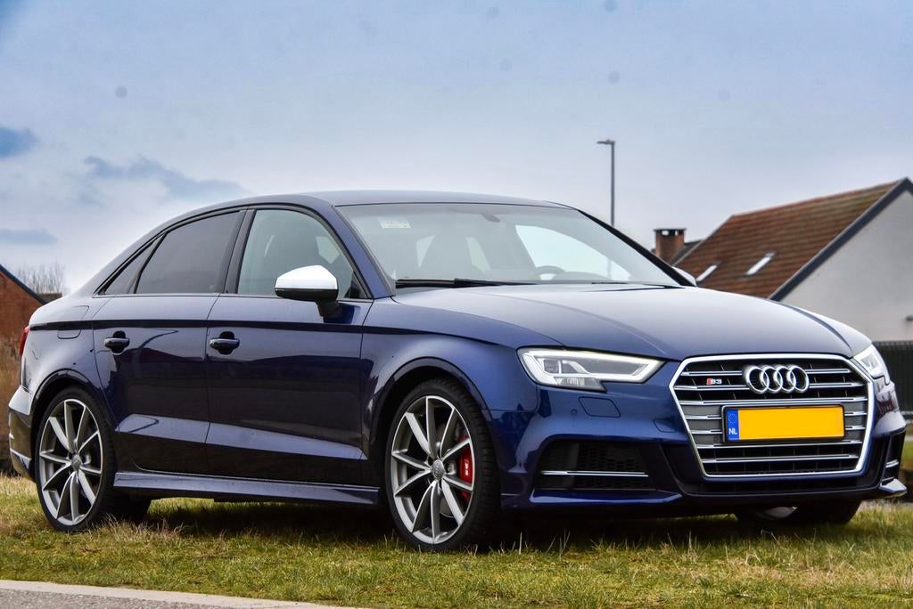 Audi A3 S3 2.0 Tfsi 310pk S Tronic Quattro 2017 Navarra Blue, Auto's, Audi, Automaat, S3, 15 km/l, Zwart