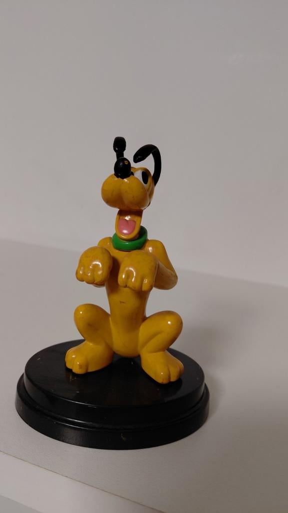 Disney beeld pluto, Verzamelen, Disney, Ophalen of Verzenden, Goofy of Pluto, Zo goed als nieuw, Beeldje of Figuurtje